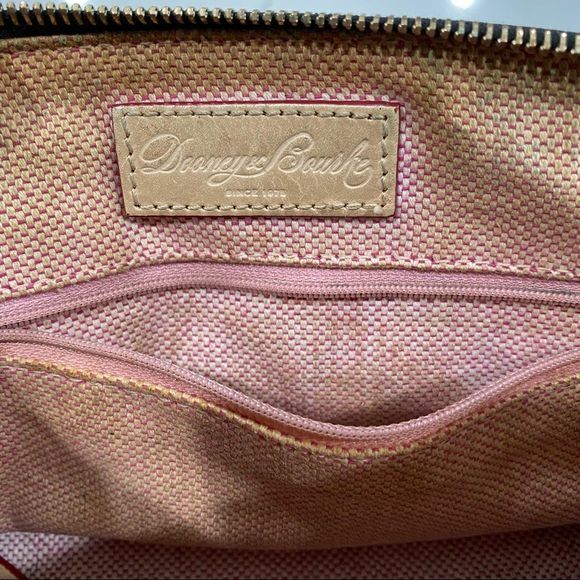 Dooney&Bourke - Picture 4 of 6